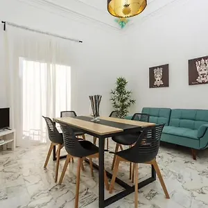 L'angelo Di Casa Mia , Catania Italia
